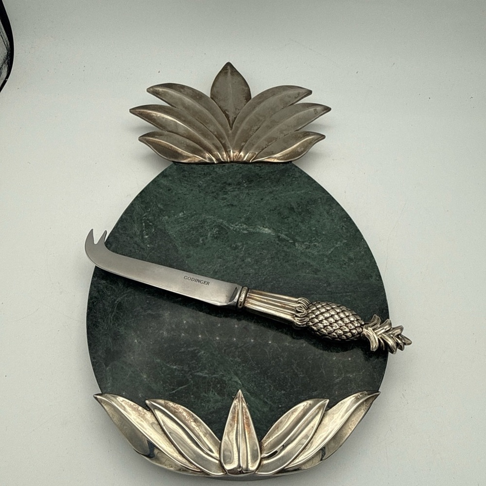 Godinger Green Marble Pineapple Cheese Board with Silver-Tone Pineapple Knife